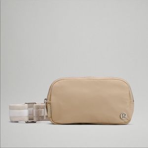 Lululemon everywhere crossbody bag